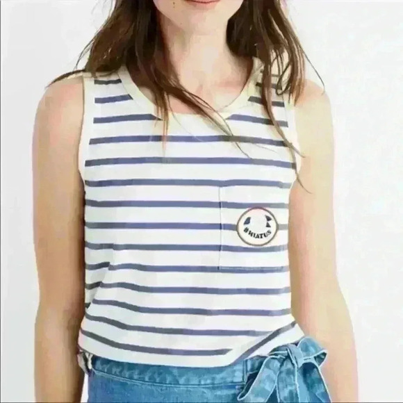 Madewell Tops - Madewell white Blue striped muscle tank top with hiatus pocket size small